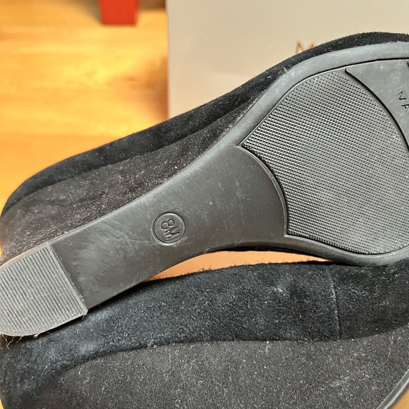 Marc Fisher Suede Wedge Heels, Size 8 - Picture 3 of 6